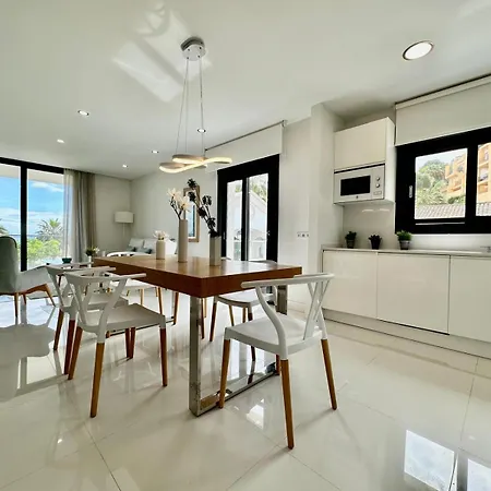 La Paloma Seaview Апартаменты