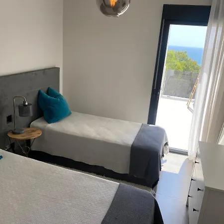 La Paloma Seaview Apartment *